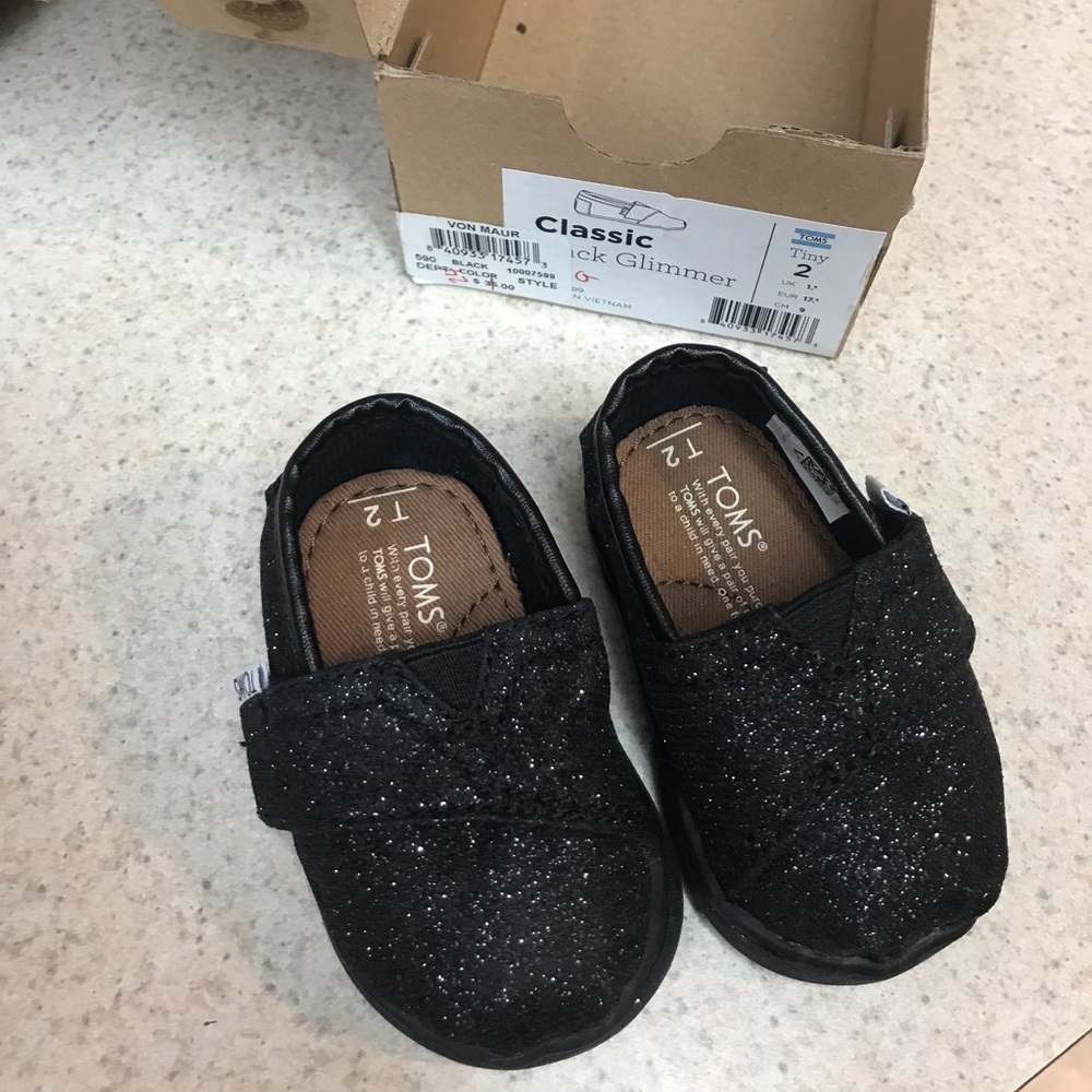Toms baby size 2 shoe